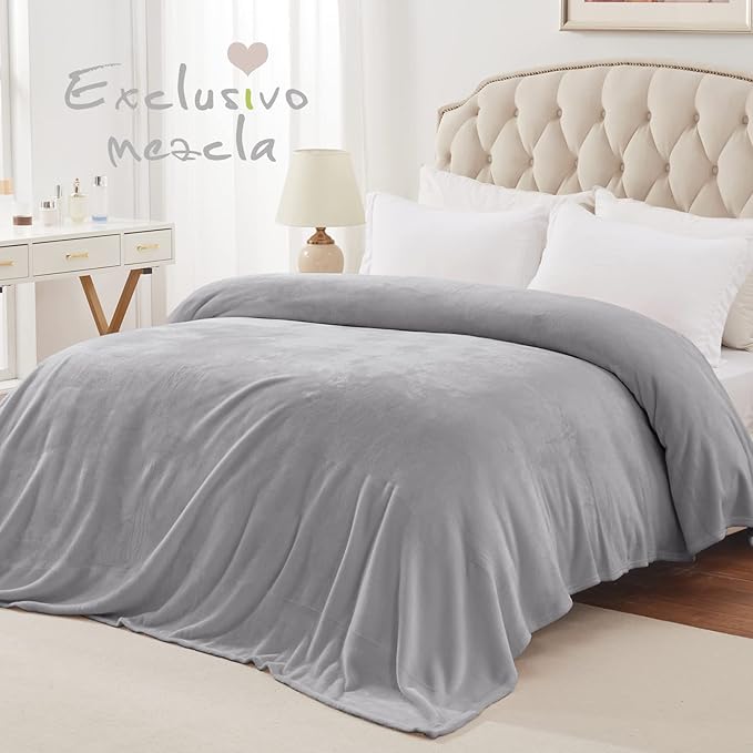 Exclusivo Mezcla Fleece Blanket King Size for Bed, Super Soft and Warm, All Season Use, Cozy, Plush, Lightweight, 90x104 Inches, Light Grey