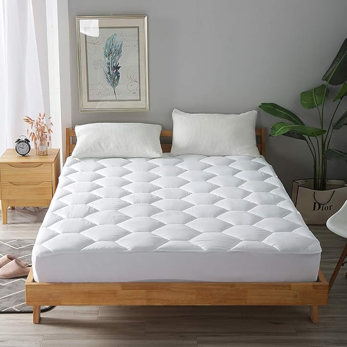 Queen Mattress Pad, 8-21" Deep Pocket Protector Ultra Soft Quilted Fitted Topper Cover Fit for Dorm Home Hotel -White