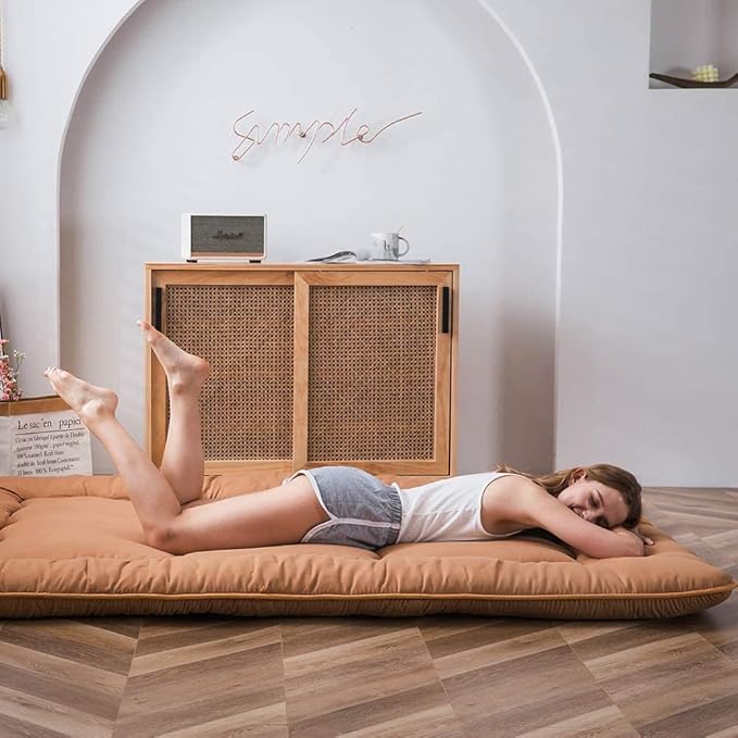 Japanese Shiki Futon Mattress Floor Mattress Thicken Tatami Mat Sleeping Pad Roll Up Mattress Floor Lounger Bed Folding Couch Bed Mattress Pad for Guest Room, Light Brown, King