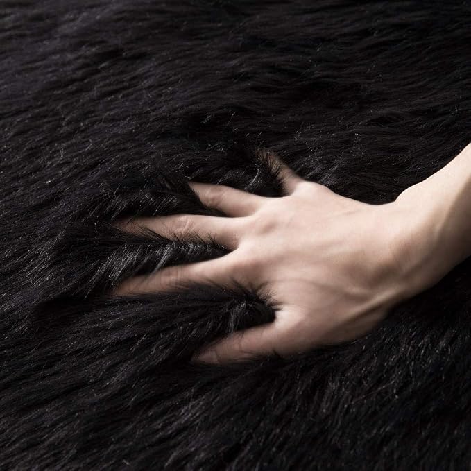 MIULEE Fluffy Area Rug 3x5 ft Faux Fur Sheepskin Rug - Image 4