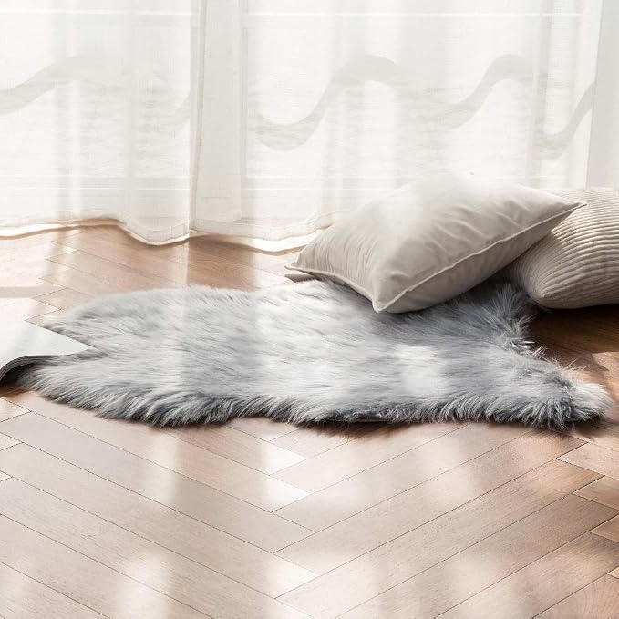MIULEE Fluffy Area Rug 2x3 ft Faux Fur Sheepskin Rug - Image 8