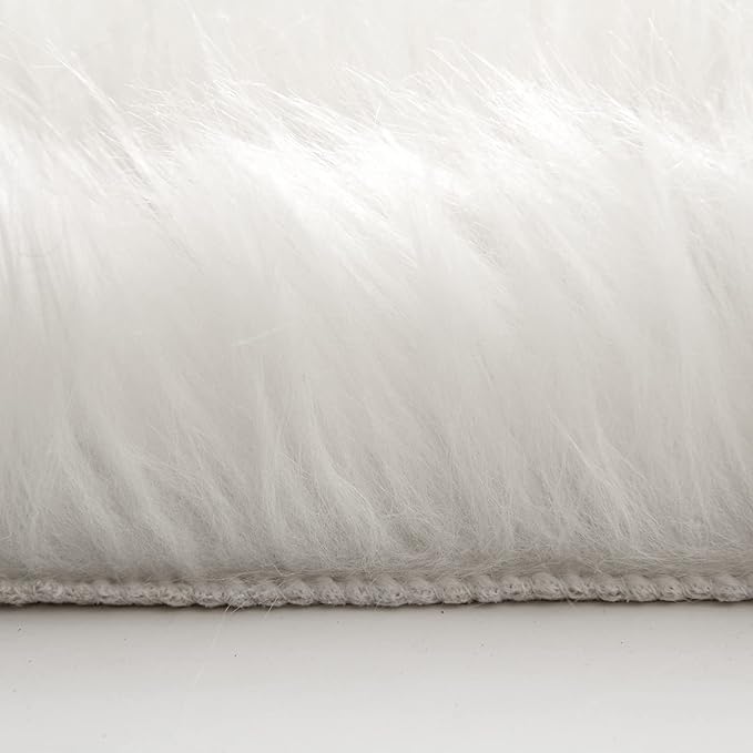 MIULEE Fluffy Area Rug 2'x3' Cloud Faux Fur Sheepskin Rug - Image 4