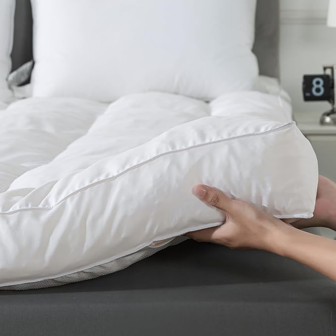 WhatsBedding 5 Inch Memory Foam Mattress Topper Twin for Pressure Relief, Soft Breathable Cover, Comfort Supportive Pillow Top Mattress Topper, 2000GSM Fluffy Shredded Memory Foam Filled