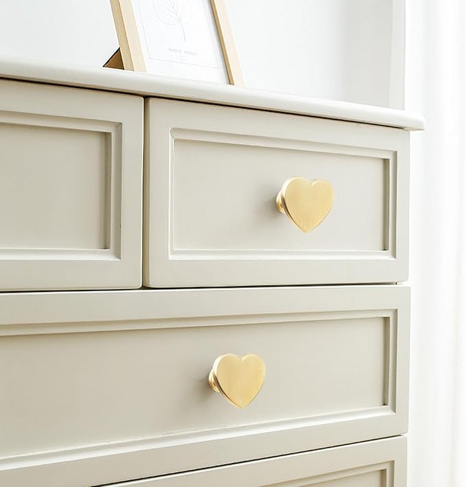 6 Pcs Brass Heart-Shaped Gold Cabinet Knobs, Suitable for Bathroom & Kitchen Drawer Pulls
