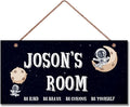 Personalized Astronaut Sign Custom Name Decoration Exquisite Decorative Signs for Kids Room Wall Art Decor Outer Space Themed Decor Nursery Decor For Boys Room