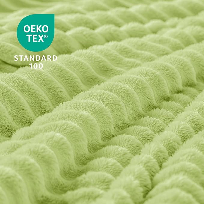 BEDELITE Ribbed Jacquard Cream Lime Fleece Twin Blanket - Image 3