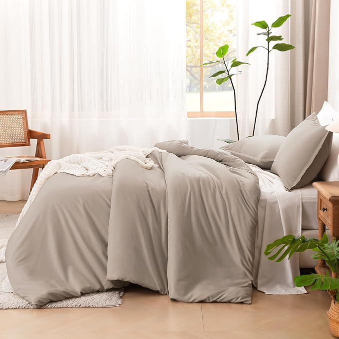 Litanika Light Coffee Comforters Oversized King Size, 3 Pieces Lightweight Solid Bedding Comforter Set, All Season Fluffy Bed Set (120x98In Comforter & 2 Pillowcases)