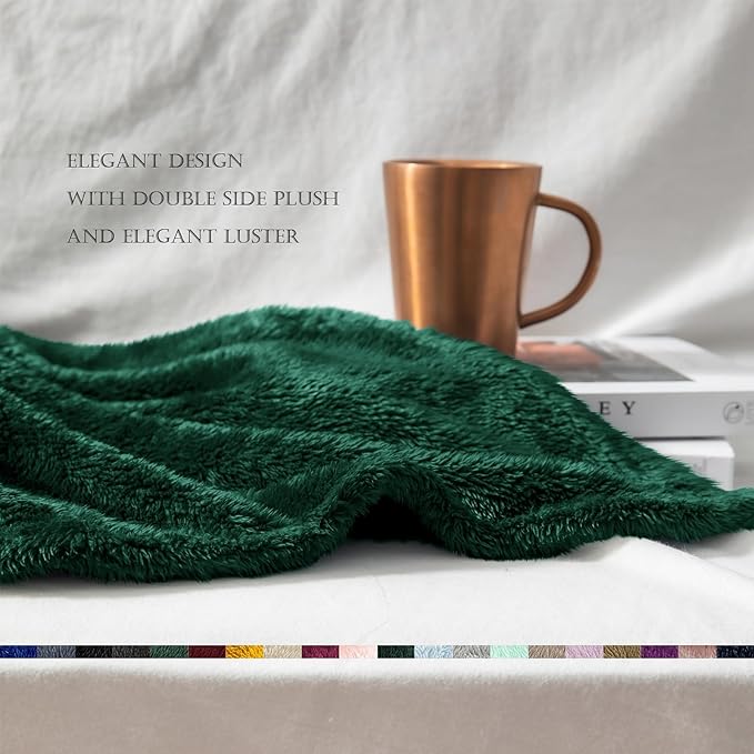Exclusivo Mezcla Plush Fuzzy Fleece Throw Blanket Extra Large, Super Soft, Fluffy and Warm Blankets for Couch, Bed, Suitable for All Seasons (50x70 Inches, Forest Green)