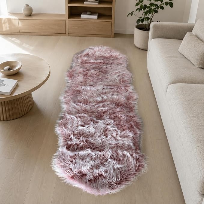 EasyJoy Faux Sheepskin Rug, Fluffy Faux Fur Rug, Ultra Soft Shag Area Rug by EasyJoy