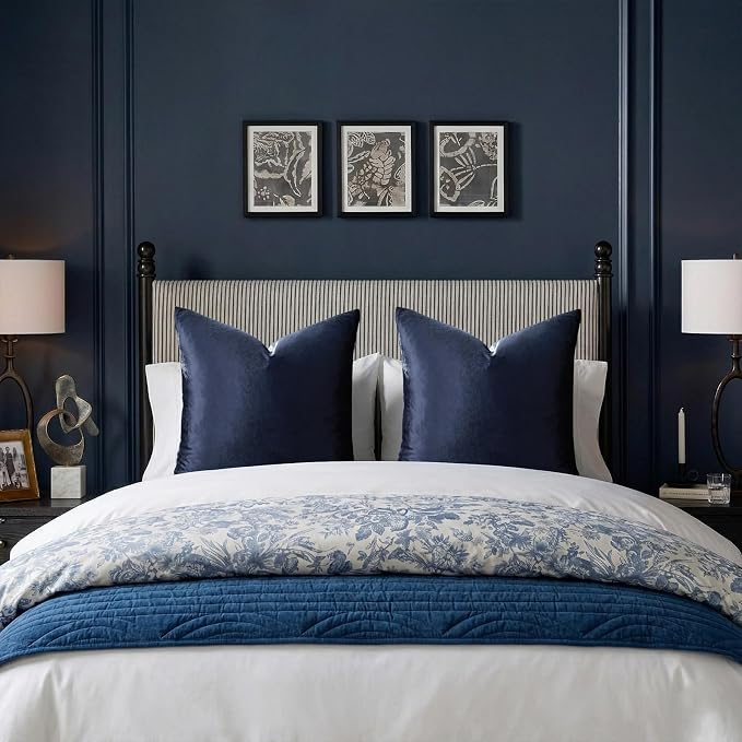 GIGIZAZA Navy Velvet Pillow Covers 22x22 Decorative Pillows Pack of 2 | Blue - Image 7