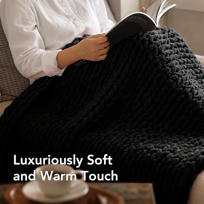 L'AGRATY Chunky Knit Throw Blanket - Image 4