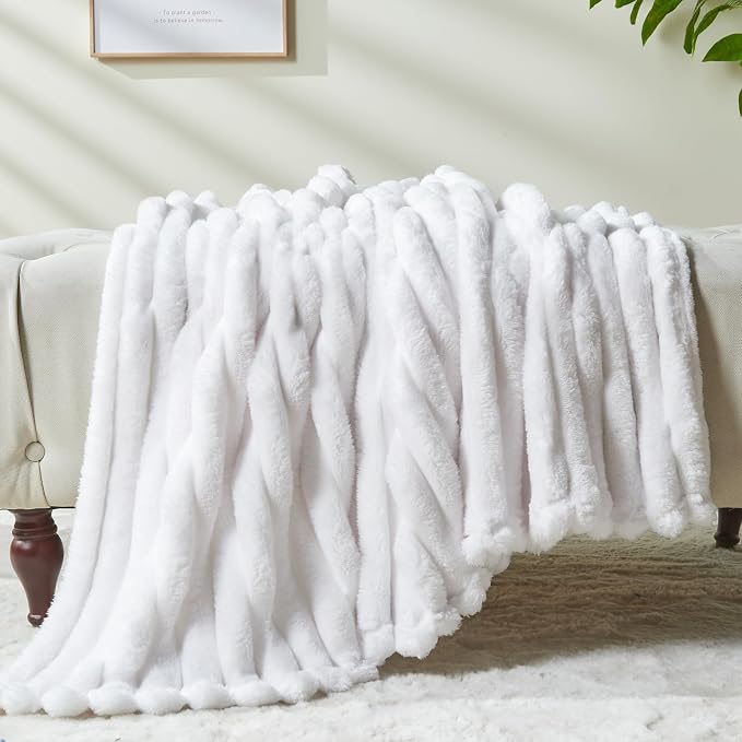 NEWCOSPLAY Fleece Ribbed Cozy Throw Blanket - Image 6