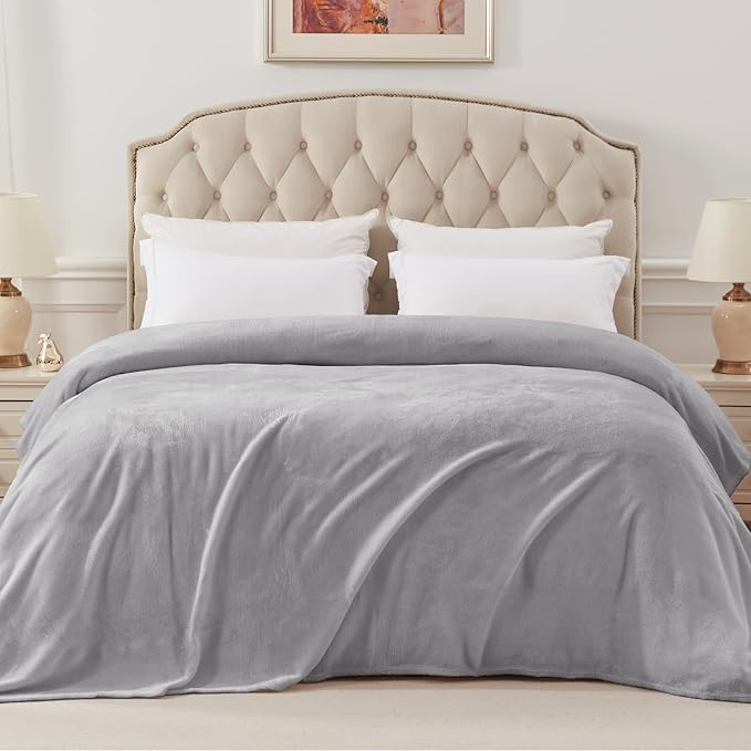 Exclusivo Mezcla Fleece Blanket Queen Size for Bed, Super Soft and Warm, All Season Use, Cozy, Plush, Lightweight, 90x90 Inches, Light Grey