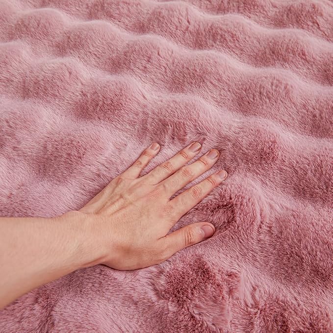 Dusty Rose Rabbit Plush Rug 2'x3', Fluffy Faux Fur Shaggy Area Rug - Image 6