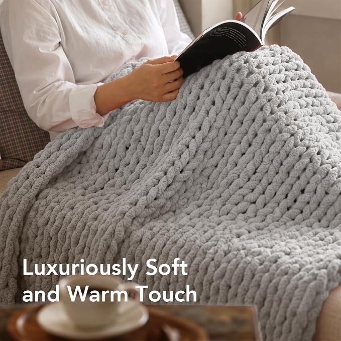 L'AGRATY Chunky Knit Throw Blanket - Image 4