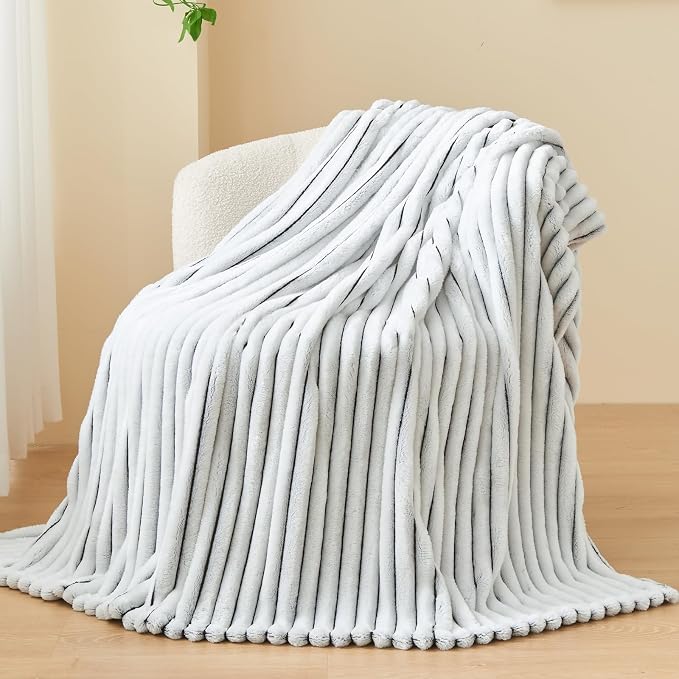 NEWCOSPLAY Fleece Ribbed Cozy Throw Blanket - Image 3
