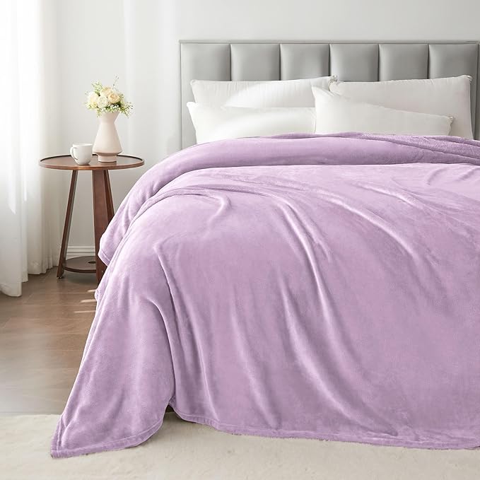 BEDELITE Fleece Blankets Queen Size Lilac Throw Blankets for Bed, Luxury Plush Cozy Fuzzy Blanket 90x90 inches, Super Soft Warm Lightweight Throw Blanket All Seasons Suitable