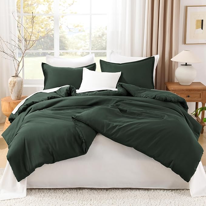 Litanika Forest Green Oversized King Comforter Set Super King Plus Size, 3 Pieces Lightweight Solid Bedding Comforter Set, All Season Fluffy Bed Set (128x120In Comforter & 2 Pillowcases)