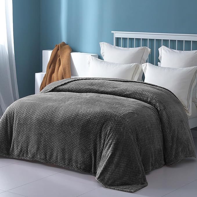 Exclusivo Mezcla Fleece Queen Size Blanket for Bed, 90x90 Inches Soft Cozy Jacquard Flannel Blankets, Lightweight Fuzzy Plush Warm for Winter, Dark Grey