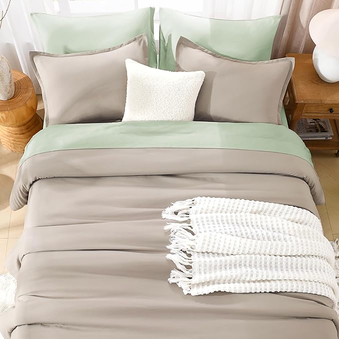 Litanika Oatmeal Comforter Queen Size, 3 Pieces Lightweight Solid Bedding Comforter Set, All Season Fluffy Bed Set (90x90In Comforter & 2 Pillowcases)