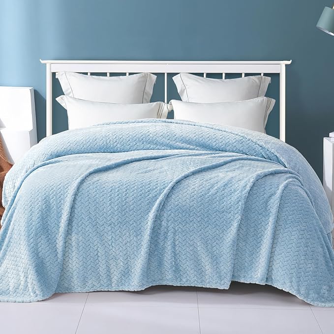Exclusivo Mezcla Light Blue Fleece King Size Blanket for Bed, 90x104 Inches Soft Cozy 3D Decorative Jacquard Flannel Blankets, Lightweight Fuzzy Plush Warm Blankets for All Seasons