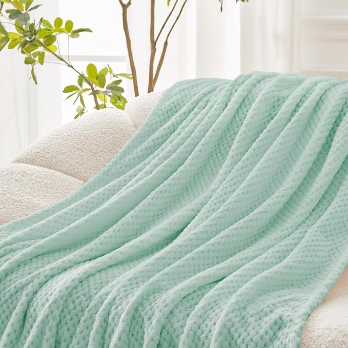 Exclusivo Mezcla Large Waffle Fleece Throw Blanket - Image 6