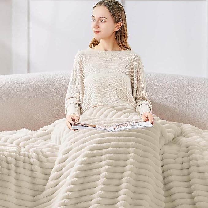 BEDELITE Ribbed Fleece Throw Blanket - Image 3