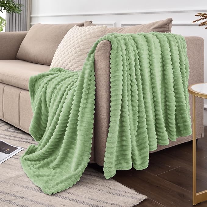 BEDELITE 3D Ribbed Apple Green Fleece Throw Blanket - Image 8