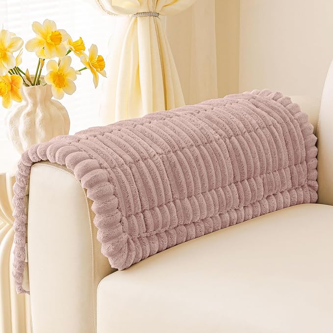 Couch Cover for Dogs, Washable Non Slip Plush Flannel Sofa Protector | Thick by hyha