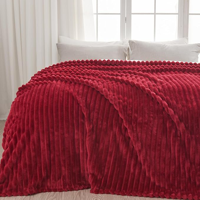 NEWCOSPLAY Fleece Ribbed Cozy Throw Blanket - Image 9