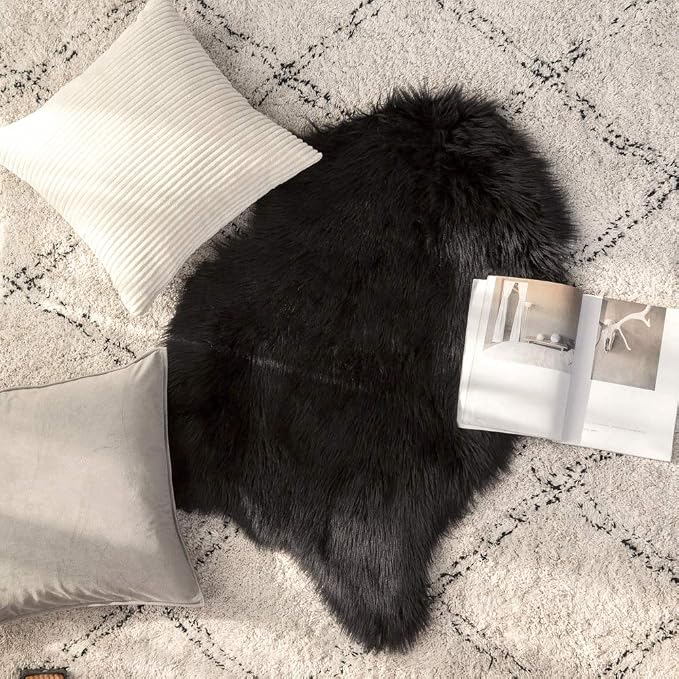 MIULEE Fluffy Area Rug 2x3 ft Faux Fur Sheepskin Rug - Image 7