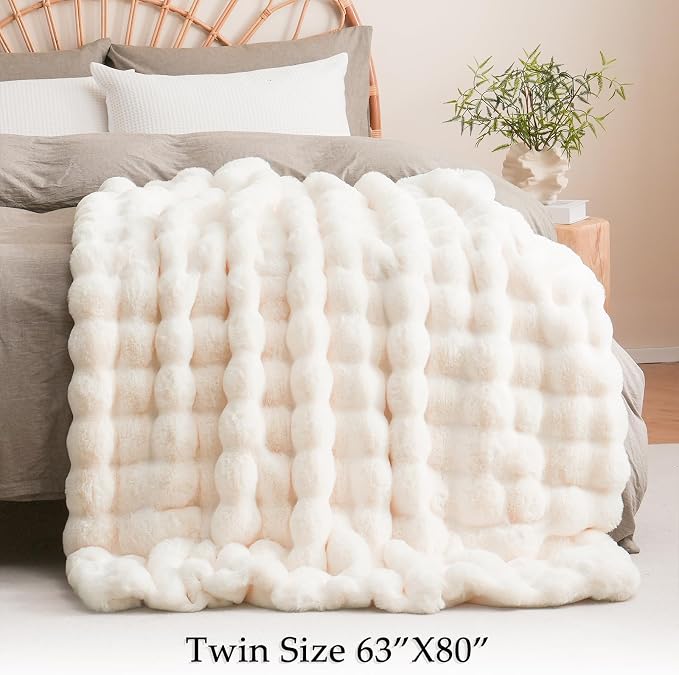 BENVWE Faux Fur Throw Blanket for Couch Bed - Image 8