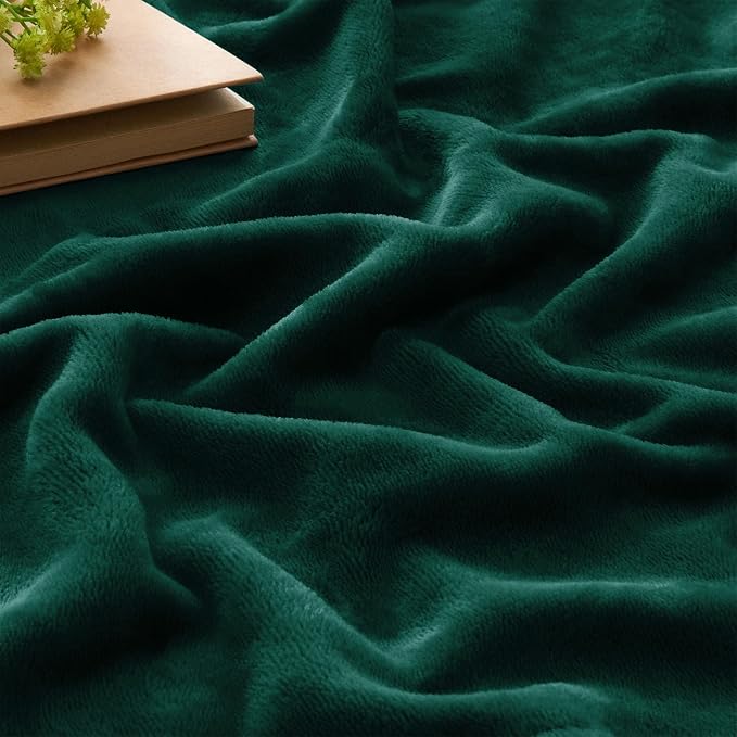 BEDELITE Fleece Blanket Soft Plush Throw - Image 3
