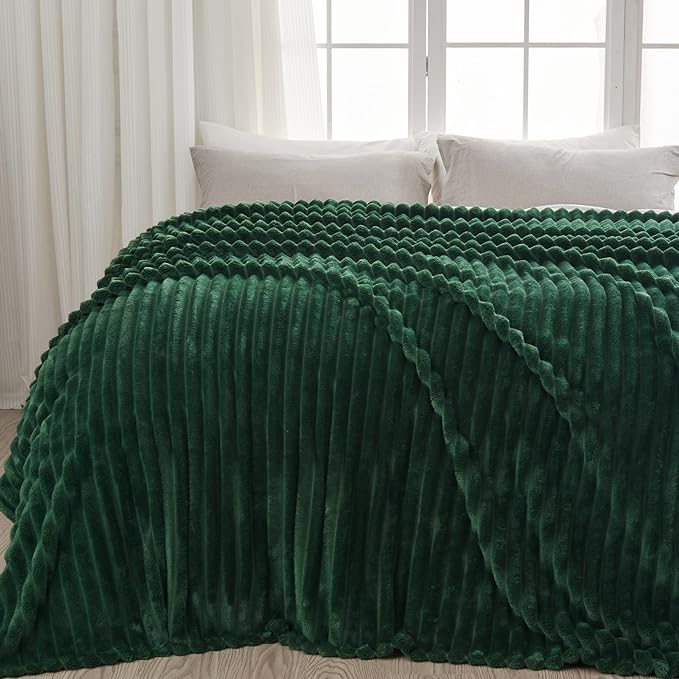 NEWCOSPLAY Fleece Ribbed Cozy King Blanket by NEWCOSPLAY