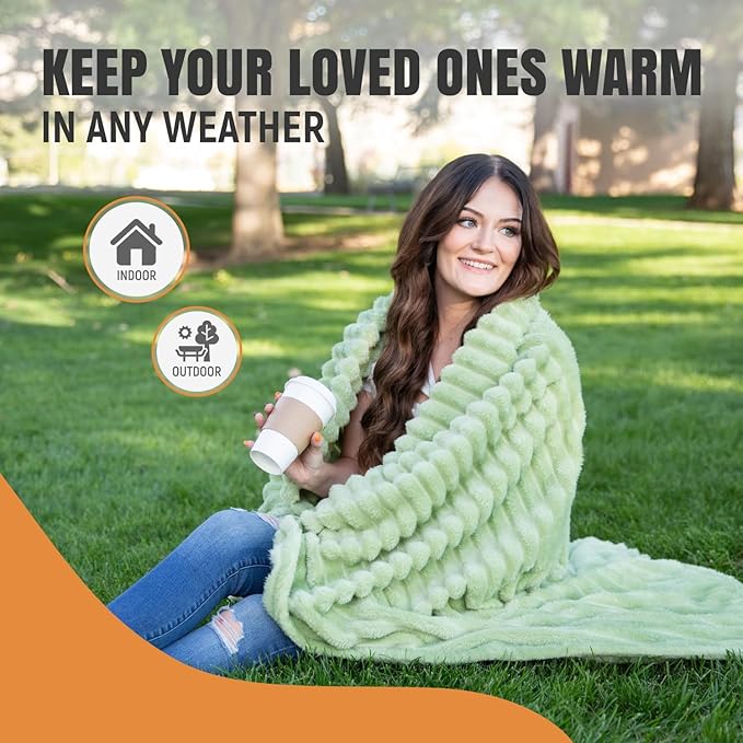 GO Premium Cozy Soft King Size Blanket for Couch, Bed - Green Fleece Blanket for Living Room, Bedroom, Home Decor - Large for Men, Women (90x108 Inches)