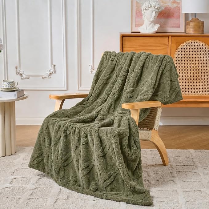 Green Throw Blanket - Image 7
