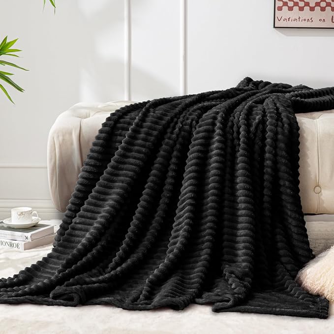 BEDELITE 3D Ribbed Jacquard Black Fleece Twin Blanket - Image 2