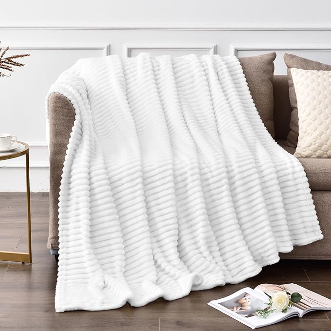 BEDELITE Ribbed Jacquard White Fleece Throw Blanket - Image 2