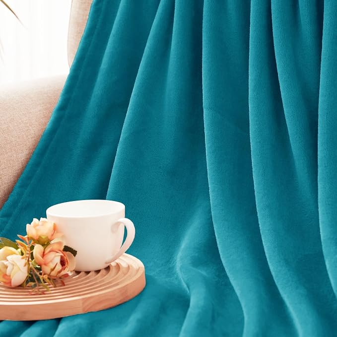 Exclusivo Mezcla Soft Fleece Throw Blanket - Image 7