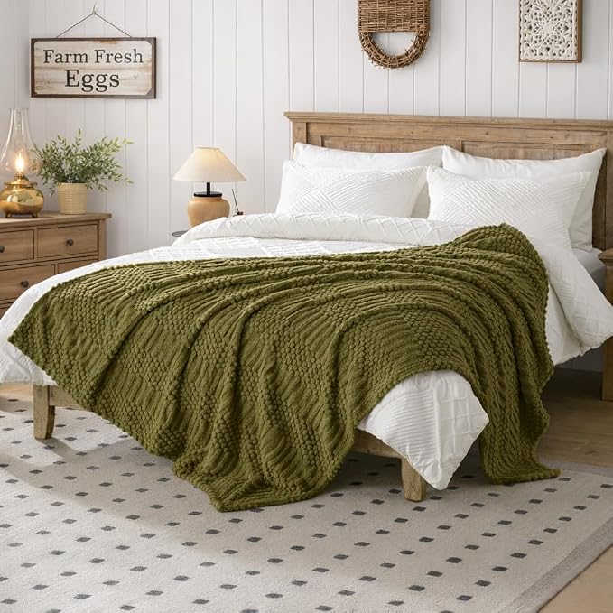 Green Throw Blanket - Image 3
