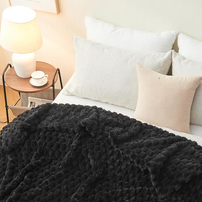 NEWCOSPLAY Fleece Clouds Cozy Twin Blanket - Image 8