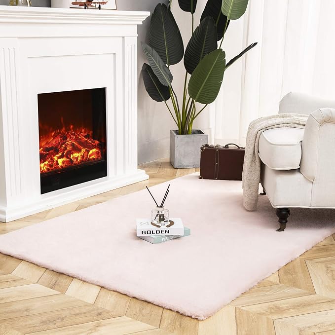 Ashler Faux Fur Rug, Ultra Soft Faux Rabbit Fur, 4 x 6 Feet Rectangle, Machine - Image 2