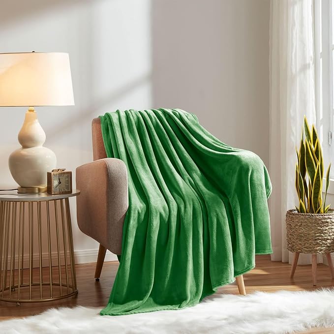 KMUSET Fleece Blanket Queen Size Lightweight Cozy Plush Microfiber Solid - Image 4