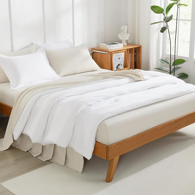 Litanika White Comforters Oversized King Size, 3 Pieces Lightweight Solid Bedding Comforter Set, All Season Fluffy Bed Set (120x98In Comforter & 2 Pillowcases)