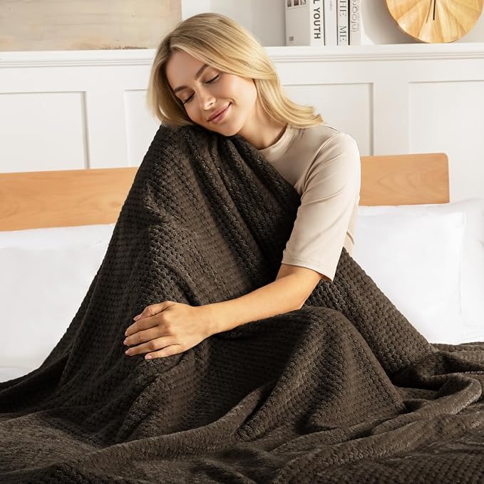 Exclusivo Mezcla Soft Waffle Fleece Bed Blanket King Size, Coffee | Lightweight - Image 2