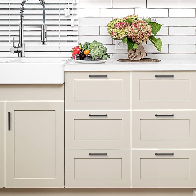 Ravinte 10 Pack Matte Black Cabinet Pulls, 5 Inch (128mm) Hole Center Slim Kitchen Handles, Square Drawer Pulls for Cabinets & Cupboards, Hardware