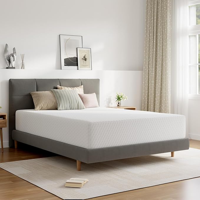 Novilla King Size Mattress, 10 Inch Memory Foam Mattress King for Pressure Relief & Comfort Sleep, Removable Washable Cover,CertiPUR-US Certified Mattresses in a Box, Plush