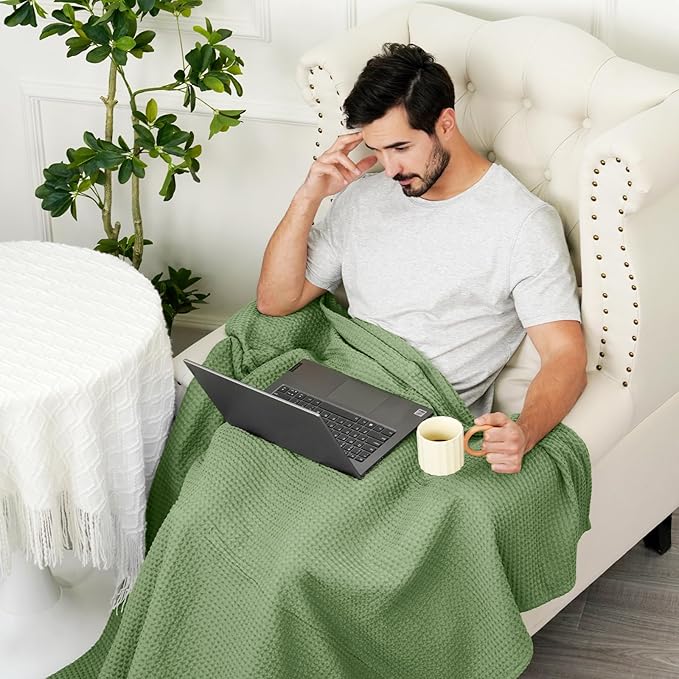 PHF 100% Cotton Waffle Weave Throw Blanket，Pre-Washed Snag Proof Lightweight Breathable Moisture-Wicking for Layering in Cold Weather for Couch Bed,Machine Washable,Home Decor Gift-Loden Green