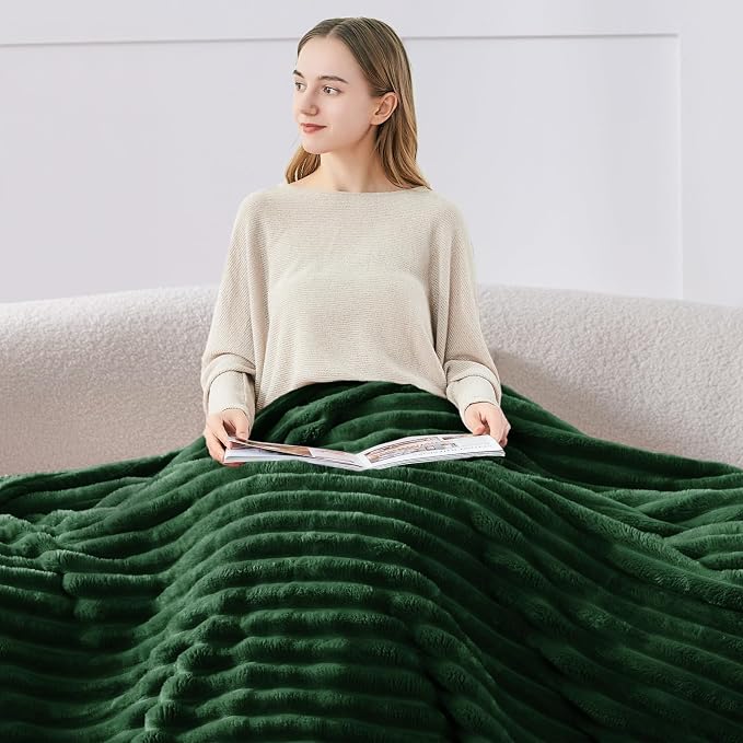BEDELITE Ribbed Twin Blanket for Couch & Bed, Forest Green, Warm Yet Lightweight - Image 3