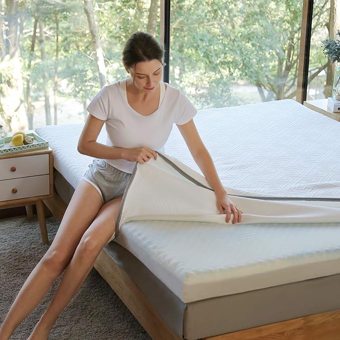 Novilla 4 Inch King Size Mattress Topper, Medium Firm Memory Foam Mattress Topper, Gel Infused for Motion Isolation & Pressure Relieving, with Breathable Cover, King Size,White